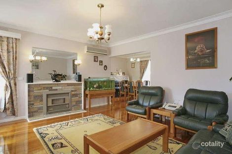 Property photo of 8 Kenjulie Drive Bentleigh East VIC 3165