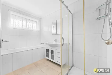 Property photo of 7 Owen Close Keilor Downs VIC 3038