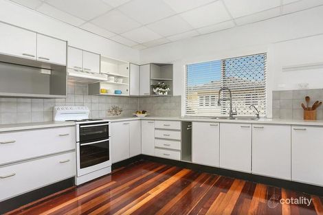 Property photo of 74 Uplands Terrace Wynnum QLD 4178