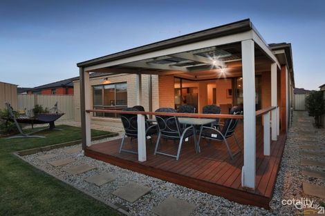 Property photo of 36 Inspiration Circuit Pakenham VIC 3810