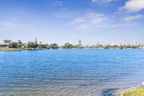 71/20-24 Barbet Pl, Burleigh Waters, QLD 4220