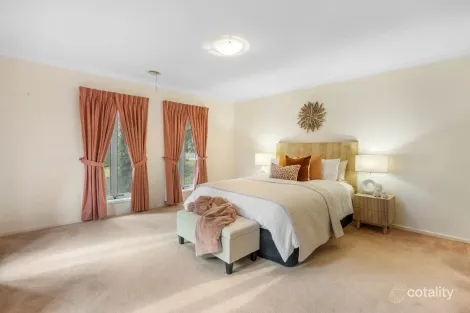 Property photo of 39 The Boulevard Gisborne VIC 3437