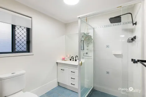 Property photo of 41 Kenilworth Place Carindale QLD 4152