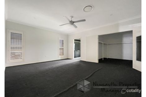 Property photo of 20 Discovery Drive Fletcher NSW 2287