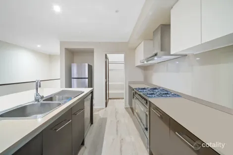 Property photo of 5 Rest Court Springfield Lakes QLD 4300