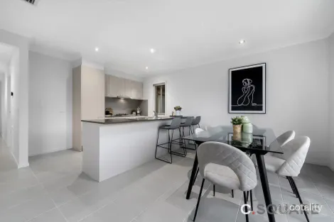 Property photo of 33 Streamside Drive Craigieburn VIC 3064