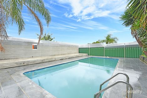 Property photo of 6 Arana Close Georges Hall NSW 2198