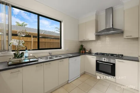 Property photo of 5A Pascuzzi Court Hampton Park VIC 3976