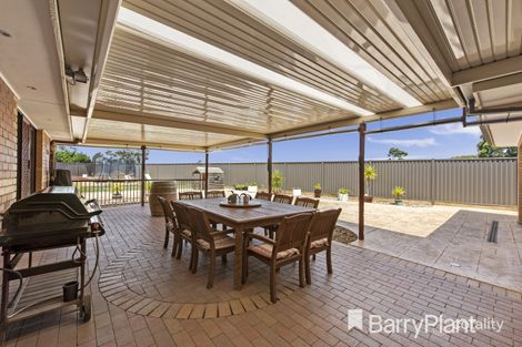 Property photo of 10 Dodemaide Place Brookfield VIC 3338