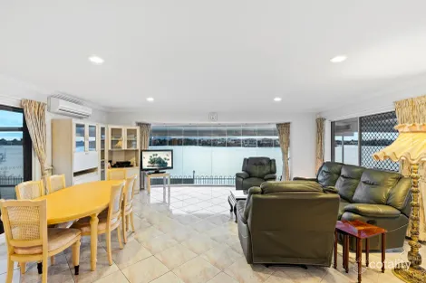 Property photo of 78 Port Jackson Boulevard Clear Island Waters QLD 4226