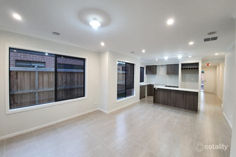 Property photo of 13 Clapham Avenue Wollert VIC 3750