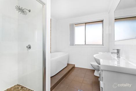 Property photo of 23 Rushton Drive Kanahooka NSW 2530