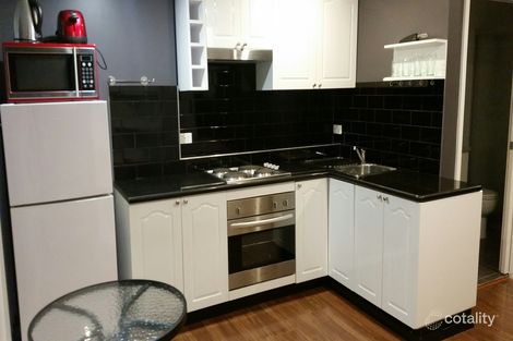 Property photo of 12 Walsh Close Illawong NSW 2234