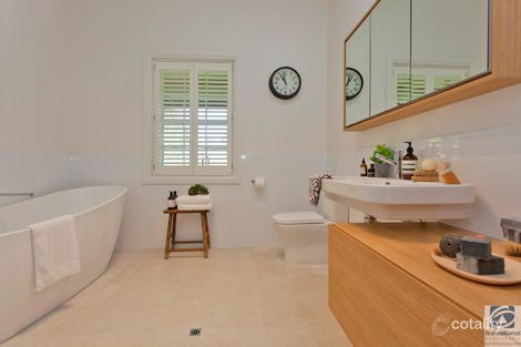 Property photo of 14 Shennan Lane Beechworth VIC 3747