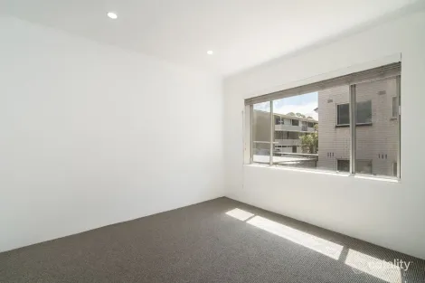 Property photo of 4/14 Westminster Avenue Dee Why NSW 2099