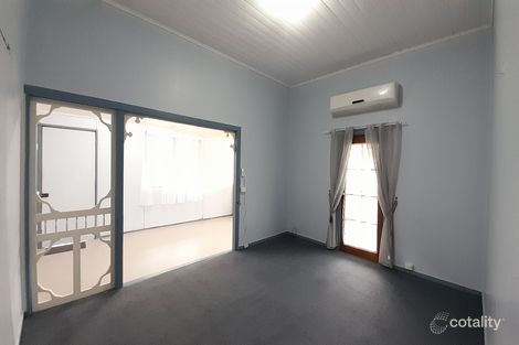 Property photo of 19 Kirkellen Street Berserker QLD 4701