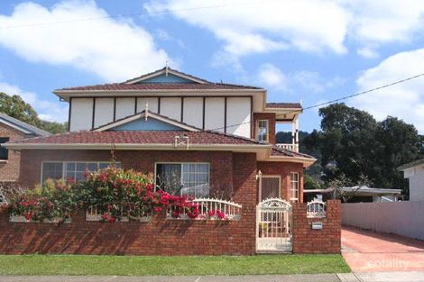 28 Strathearn Ave, Wollongong, NSW 2500