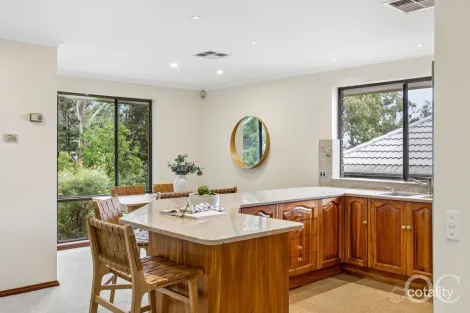 Property photo of 32 Allendale Grove Stonyfell SA 5066