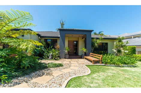 24 Golden Bear Dr, Arundel, QLD 4214