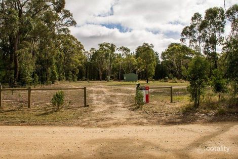 321 Mount Doran-Egerton Rd, Mount Doran, VIC 3334