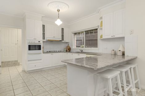 Property photo of 2/12 Van Ness Avenue Glen Iris VIC 3146