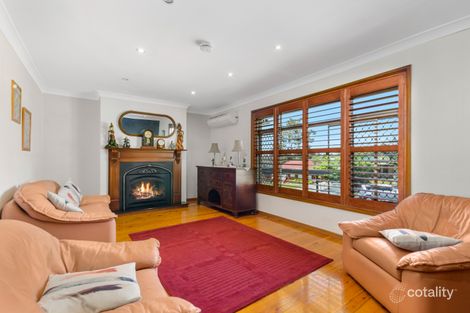 Property photo of 32 Burrell Crescent Dapto NSW 2530