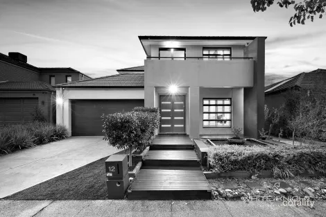 Property photo of 12 Westerfolds Terrace Caroline Springs VIC 3023