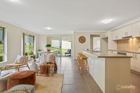 Property photo of 14 Portsea Parade Cameron Park NSW 2285