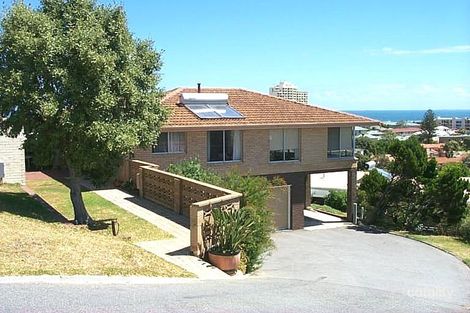 7 Nautilus Pl, Scarborough, WA 6019