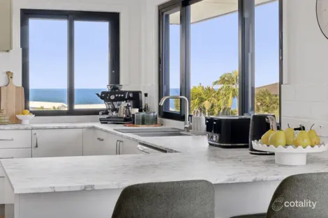Property photo of 5A Coachmans Close Sapphire Beach NSW 2450