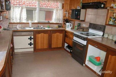 Property photo of 23 Larool Crescent Seaford VIC 3198