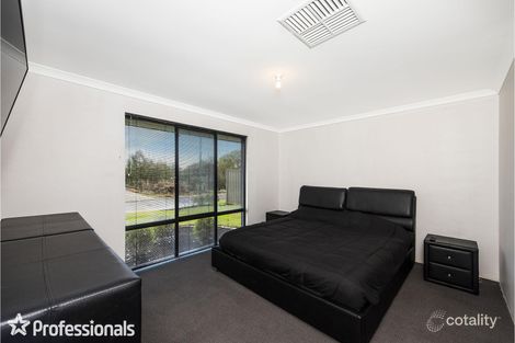 Property photo of 41 Larimar Parade Byford WA 6122