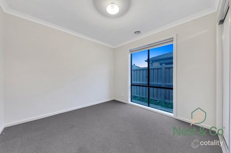 Property photo of 74 Whiteleaf Drive Mickleham VIC 3064