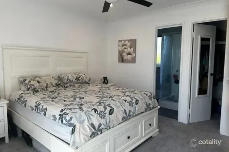 Property photo of 18 Simmonds Pass Ellenbrook WA 6069