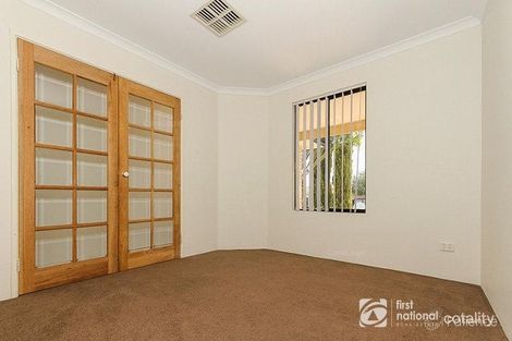 Property photo of 26 Lyndavale Loop Carramar WA 6031
