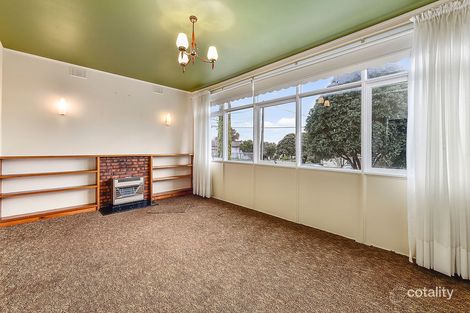 Property photo of 108 Lake Terrace East Mount Gambier SA 5290