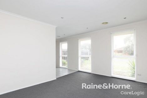 Property photo of 20 Perry Close Melton VIC 3337