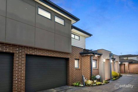 Property photo of 2/50 Lane Crescent Reservoir VIC 3073