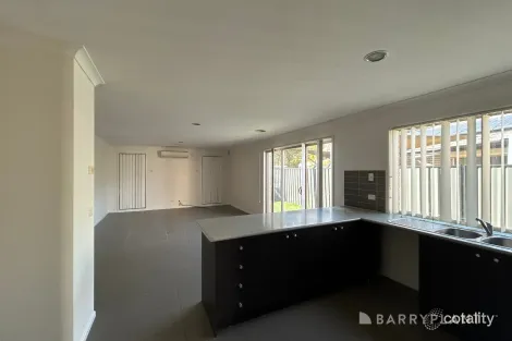 Property photo of 17 Tanner Mews Point Cook VIC 3030