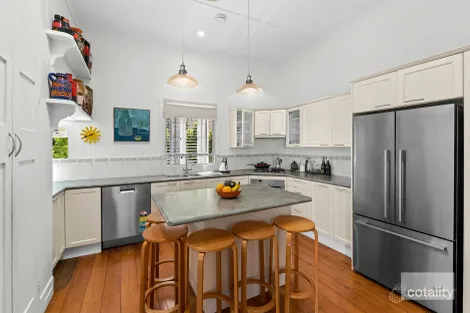 Property photo of 13 Crescent Road Kelvin Grove QLD 4059