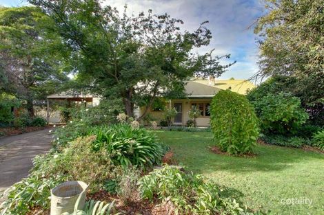 892 Mt Dandenong Rd, Montrose, VIC 3765
