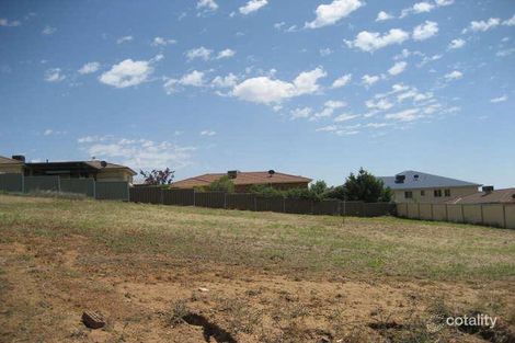 Property photo of 7 Chantilly Place Young NSW 2594