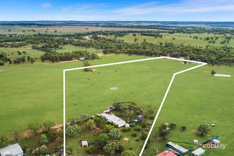 Property photo of 21 Domain Close Mendooran NSW 2842