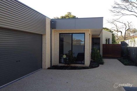 25a King Georges Ave, Mornington, VIC 3931