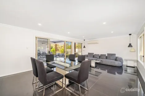 Property photo of 21 McKinlay Crescent Murrumba Downs QLD 4503