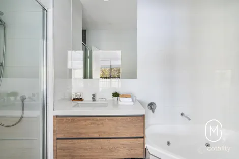 Property photo of 6 Linari Close Wallan VIC 3756