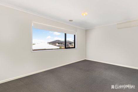 Property photo of 10 Solsbury Crescent Keysborough VIC 3173
