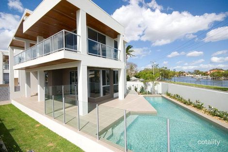 2/18 Helena St, Biggera Waters, QLD 4216