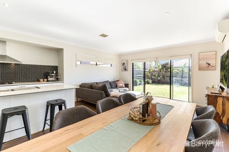 Property photo of 10 Solsbury Crescent Keysborough VIC 3173