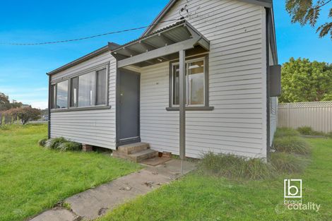 16 Oakland Ave, The Entrance, NSW 2261